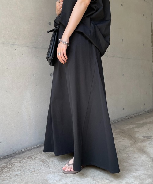 DouDou（ドゥドゥ）の「セットアップカットフレアスカート（スカート・レディース・イエロー/ブラック/ブルー・FREE）」の2枚目の写真