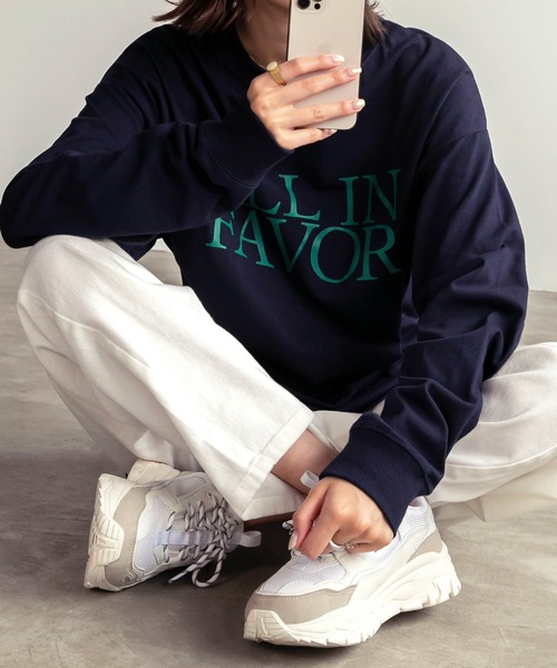 BONLECILL(ボンルシール)の「ロゴプリントラウンドヘム ルーズロンT(Tシャツ/カットソー・レディース・ブラック/ネイビー/オフホワイト/アイボリー/ワイン/アイボリー系/ホワイト系・FREE)」の11枚目の写真