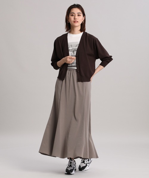 INED(イネド)の「Vネックカーディガン(カーディガン/ボレロ・レディース・イエロー/ブラウン/ブラック/グレー・9号)」の10枚目の写真