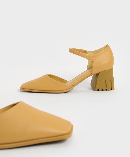 トラペーズヒールパンプス - ブラック | CHARLES & KEITH