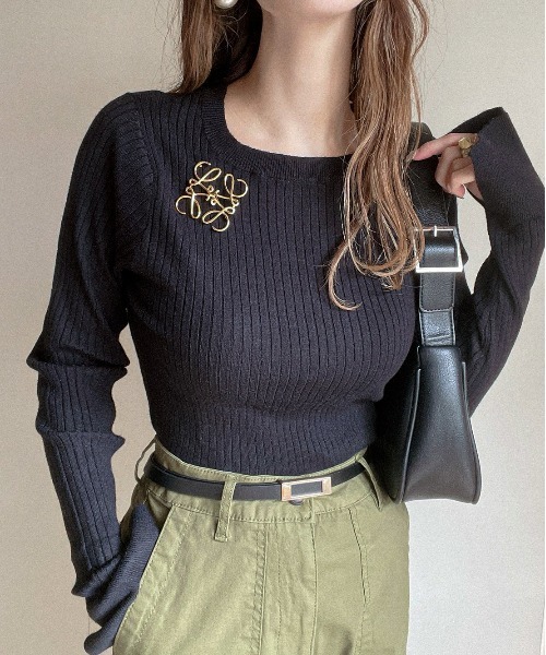 feepur(フェピュール)の「《ウォッシャブル》袖スリットボートネックリブニット(ニット/セーター・レディース・オフホワイト/グリーン/モカ/ピンク/ブラック・MEDIUM)」の3枚目の写真