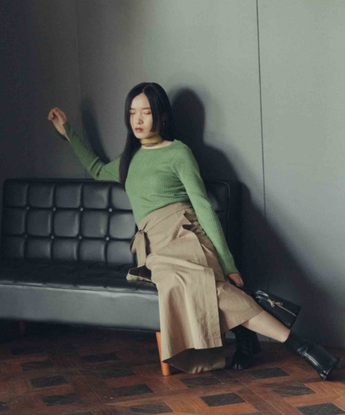 feepur(フェピュール)の「《ウォッシャブル》袖スリットボートネックリブニット(ニット/セーター・レディース・オフホワイト/グリーン/モカ/ピンク/ブラック・MEDIUM)」の14枚目の写真