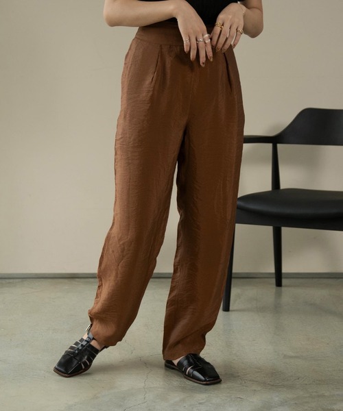 Amiur（エミレ）の「glaze back belt pants（その他パンツ・レディース・ブラウン/グリーン/アイボリー・M/S）」の13枚目の写真