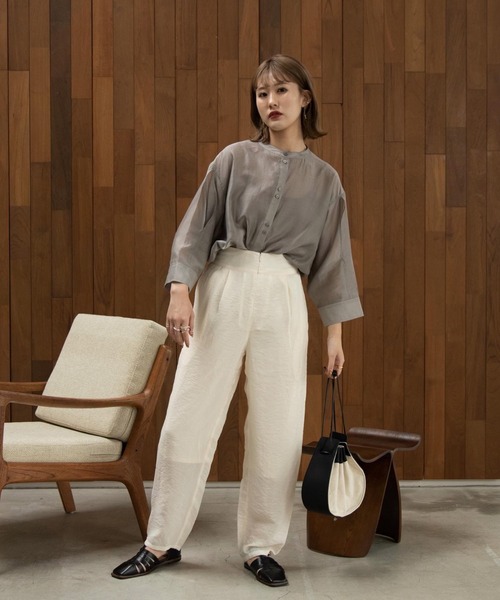 Amiur（エミレ）の「glaze back belt pants（その他パンツ・レディース・ブラウン/グリーン/アイボリー・M/S）」の8枚目の写真