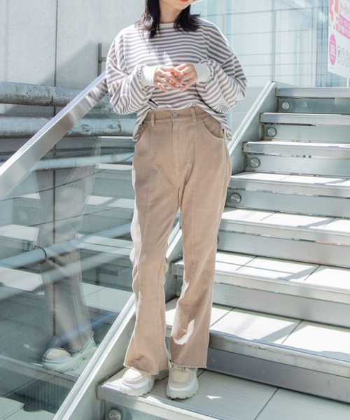 WEGO（ウィゴー）の「WEGO/カットオフカラープルオーバー（スウェット・レディース・グリーン系その他5/スミクロ/ベージュ系その他5/ブルー/ライトブラウン/ブルー系その他5/その他1/ブラック系その他5・SMALL/MEDIUM）」の14枚目の写真