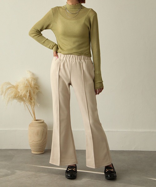 Chillfar（チルファー）の「ストレッチピンタックフレアスラックスパンツ/ウエストゴム（スラックス・レディース・ボルドー/アイボリー/ブラック/グレイッシュベージュ・MEDIUM/LARGE）」の17枚目の写真