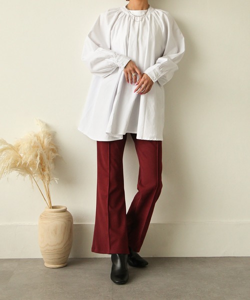 Chillfar（チルファー）の「ストレッチピンタックフレアスラックスパンツ/ウエストゴム（スラックス・レディース・ボルドー/アイボリー/ブラック/グレイッシュベージュ・MEDIUM/LARGE）」の12枚目の写真