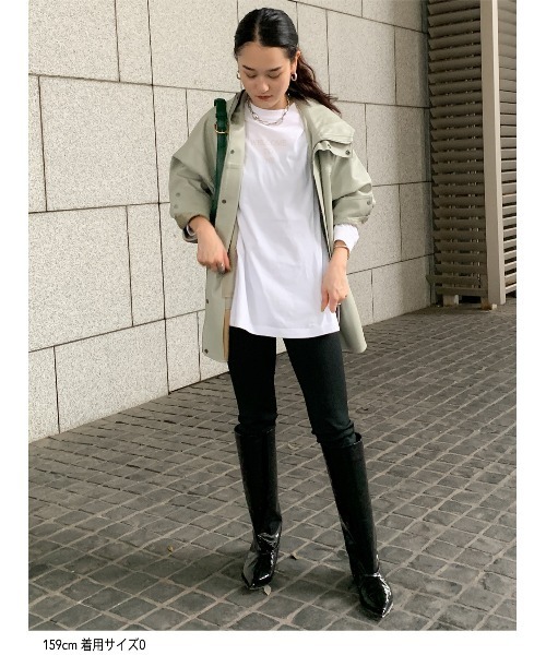 STUNNING LURE（スタニングルアー）の「フェイクレザーフーディージャケット（ブルゾン・レディース・ホワイト/ダークブラウン/ライトグリーン/ピンクベージュ・X-SMALL/SMALL）」の16枚目の写真