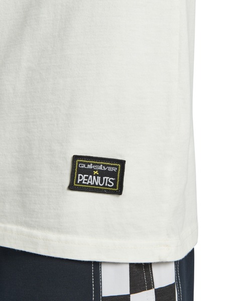 Quiksilver（クイックシルバー）の「PEANUTS COOL KIDS/クイックシルバーピーナッツコラボ半袖Tシャツ（Tシャツ/カットソー・メンズ・ブラック/ホワイト・SMALL/MEDIUM/LARGE）」の15枚目の写真