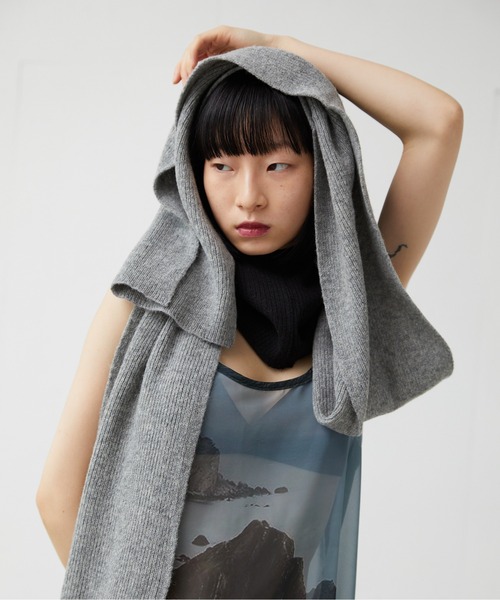 FEKETE（フェケテ）の「FEKETE TAG LOGO BASIC MUFFLER（マフラー・メンズ・ブラック/グレー/ブルー/アイボリー・FREE）」の8枚目の写真