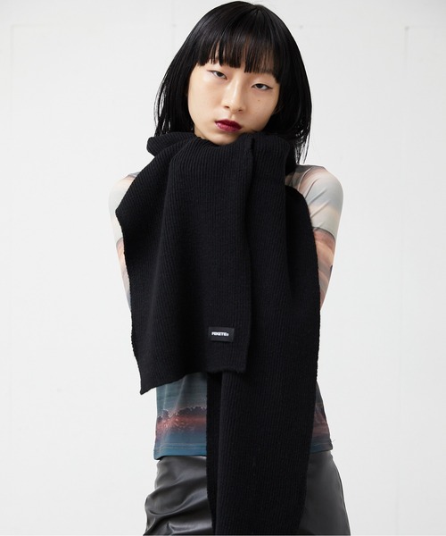 FEKETE（フェケテ）の「FEKETE TAG LOGO BASIC MUFFLER（マフラー・メンズ・ブラック/グレー/ブルー/アイボリー・FREE）」の6枚目の写真