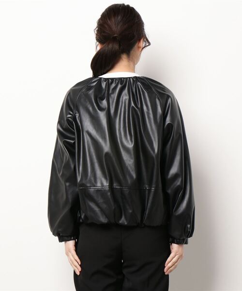 PICCIN(ピッチン)の「フェイクレザーノーカラーブルゾン(ブルゾン・レディース・ブラック/オフホワイト・M/L)」の4枚目の写真