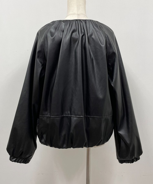 PICCIN(ピッチン)の「フェイクレザーノーカラーブルゾン(ブルゾン・レディース・ブラック/オフホワイト・M/L)」の17枚目の写真