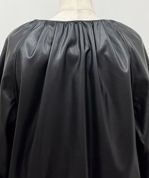 PICCIN(ピッチン)の「フェイクレザーノーカラーブルゾン(ブルゾン・レディース・ブラック/オフホワイト・M/L)」の19枚目の写真