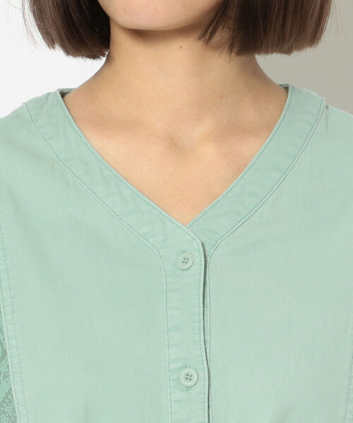 AVIREX(アヴィレックス)の「【Women's】BANDANA PATTERN COMBI ONEPIECE/ バンダナパターン コンビワンピース(ワンピース・レディース・オフホワイト/サックスブルー・MEDIUM/SMALL)」の5枚目の写真