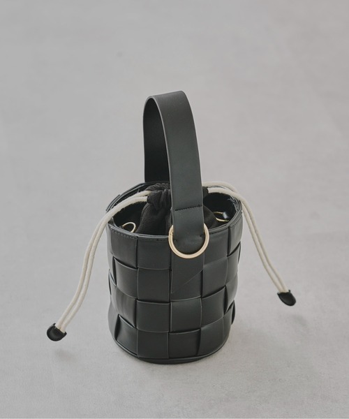 prose verse（プロズヴェール）の「フェイクレザーメッシュショルダーバッグ（ショルダーバッグ・レディース・オフホワイト/ブラック/ブラウン・ﾌﾘ-）」の10枚目の写真