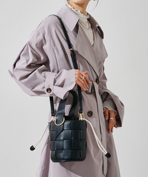 prose verse（プロズヴェール）の「フェイクレザーメッシュショルダーバッグ（ショルダーバッグ・レディース・オフホワイト/ブラック/ブラウン・ﾌﾘ-）」の14枚目の写真