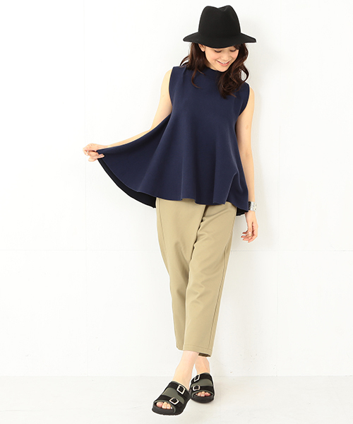 Ray BEAMS（レイビームス）の「RBS / ハイネック フレアー プルオーバー（その他トップス・レディース・ホワイト/ネイビー・ONE SIZE）」の4枚目の写真