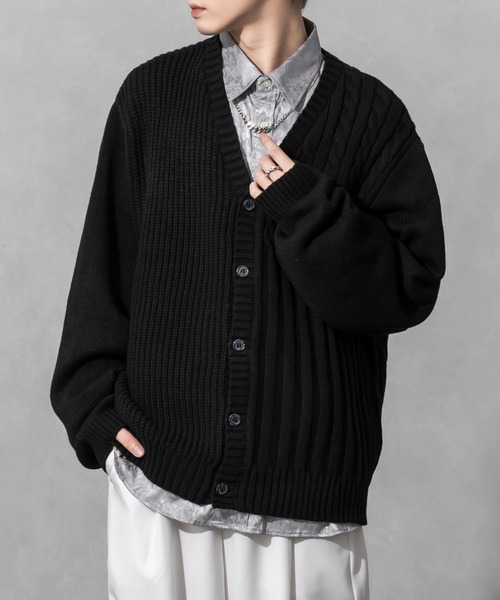 Adoon plain（アドーンプレーン）の「【Adoon plain】アシンメトリーカーディガン（カーディガン/ボレロ・メンズ・ブラック/クリーム・FREE）」の2枚目の写真