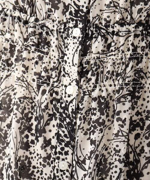 OPAQUE.CLIP（オペークドットクリップ）の「◆ドットプリントエアリージャカード フレアボリュームワンピース（ワンピース・レディース・ブルー系5/ブラック系・00）」の10枚目の写真