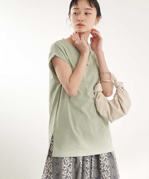 earth music&ecology(アースミュージックアンドエコロジー)の「レンチングEVスリーブレスプルオーバー(Tシャツ/カットソー・レディース・オフホワイト/ブラック/ベージュ/グリーン・S/M)」の4枚目の写真