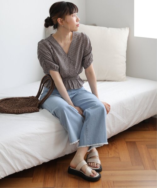 RAY CASSIN（レイカズン）の「S/M展開 裾フリンジゆるデニム（その他パンツ・レディース・ワンウォッシュ/ブルー/ベージュ・SMALL/MEDIUM）」の9枚目の写真