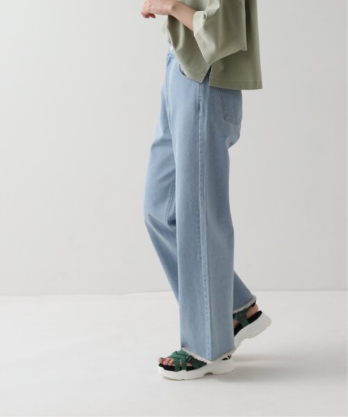 RAY CASSIN（レイカズン）の「S/M展開 裾フリンジゆるデニム（その他パンツ・レディース・ワンウォッシュ/ブルー/ベージュ・SMALL/MEDIUM）」の16枚目の写真