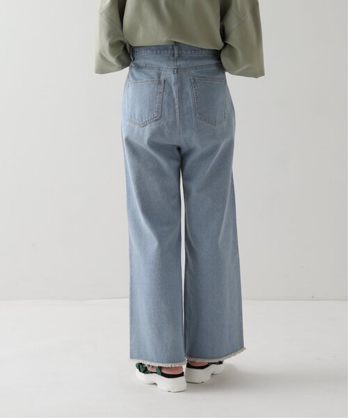 RAY CASSIN（レイカズン）の「S/M展開 裾フリンジゆるデニム（その他パンツ・レディース・ワンウォッシュ/ブルー/ベージュ・SMALL/MEDIUM）」の17枚目の写真