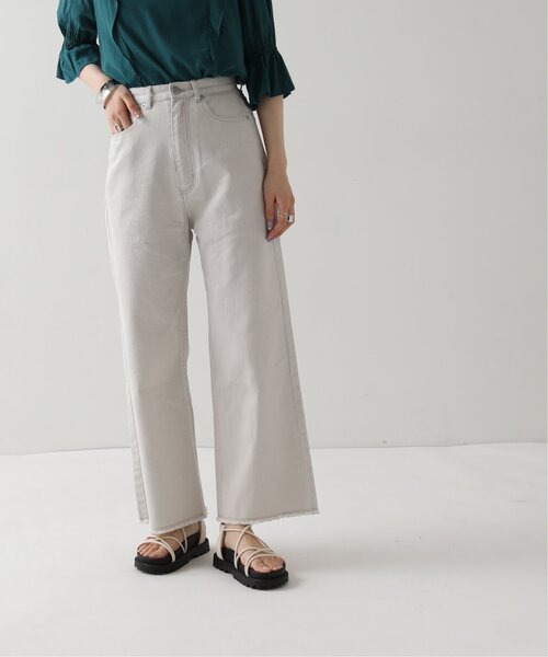 RAY CASSIN（レイカズン）の「S/M展開 裾フリンジゆるデニム（その他パンツ・レディース・ワンウォッシュ/ブルー/ベージュ・SMALL/MEDIUM）」の21枚目の写真