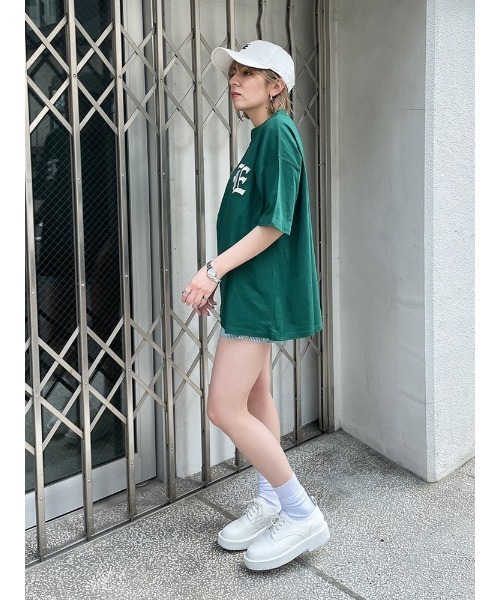 ENVYM（アンビー）の「Ｅ ｌｏｇｏ ｂｉｇ ｔｅｅ（Tシャツ/カットソー・レディース・ホワイト/ブラック/ベージュ/ピンク/グリーン・FREE）」の9枚目の写真