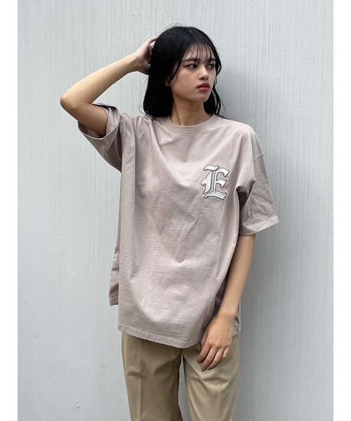 ENVYM（アンビー）の「Ｅ ｌｏｇｏ ｂｉｇ ｔｅｅ（Tシャツ/カットソー・レディース・ホワイト/ブラック/ベージュ/ピンク/グリーン・FREE）」の14枚目の写真