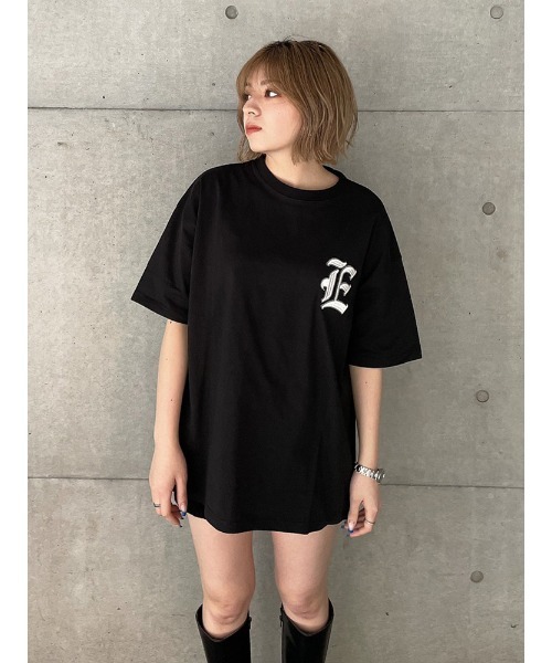 ENVYM（アンビー）の「Ｅ ｌｏｇｏ ｂｉｇ ｔｅｅ（Tシャツ/カットソー・レディース・ホワイト/ブラック/ベージュ/ピンク/グリーン・FREE）」の19枚目の写真