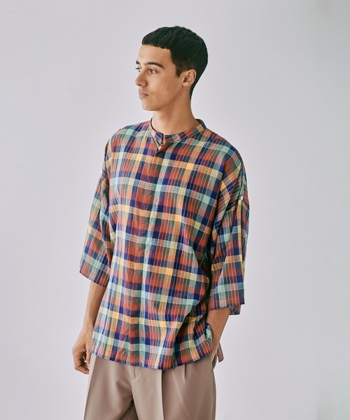 mii（ミー）の「mii | スタンドカラーカフタンシャツ CHECK MEN（シャツ/ブラウス・メンズ・レッド系その他/イエロー系その他・SMALL/MEDIUM）」の2枚目の写真