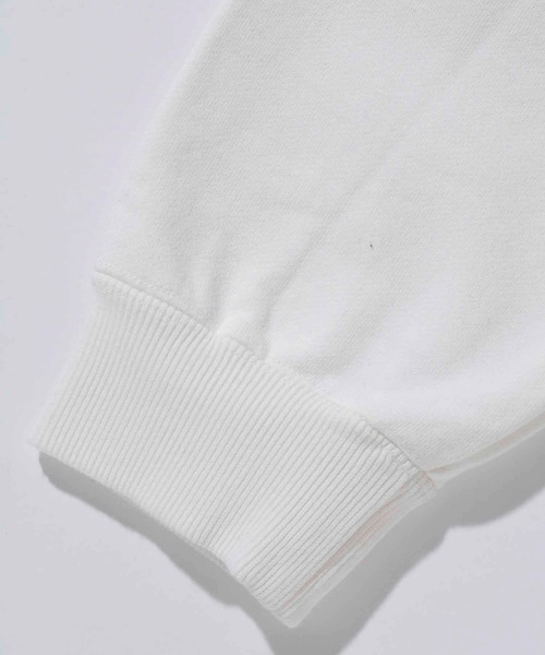 XLARGE（エクストララージ）の「TWO TONE BACKSIDE OG CREWNECK