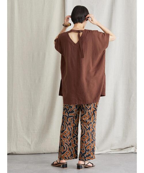 AMERICAN HOLIC（アメリカンホリック）の「リネンブレンドバックVチュニック（Tシャツ/カットソー・レディース・ブラウン/ブルー・M/L）」の19枚目の写真