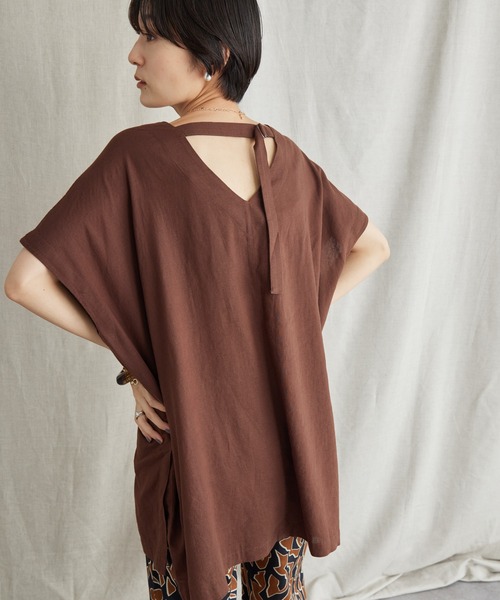 AMERICAN HOLIC（アメリカンホリック）の「リネンブレンドバックVチュニック（Tシャツ/カットソー・レディース・ブラウン/ブルー・M/L）」の2枚目の写真
