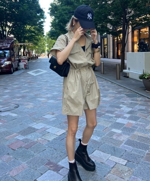 AMAIL(アマイル)の「Casual midy coverall(サロペット/オーバーオール・レディース・ブラック/ベージュ・FREE)」の5枚目の写真