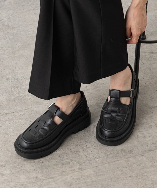 Omekashi(オメカシ)の「グルカストラップローファー(ブーツ・レディース・ブラック・SMALL/MEDIUM/LARGE)」の1枚目の写真