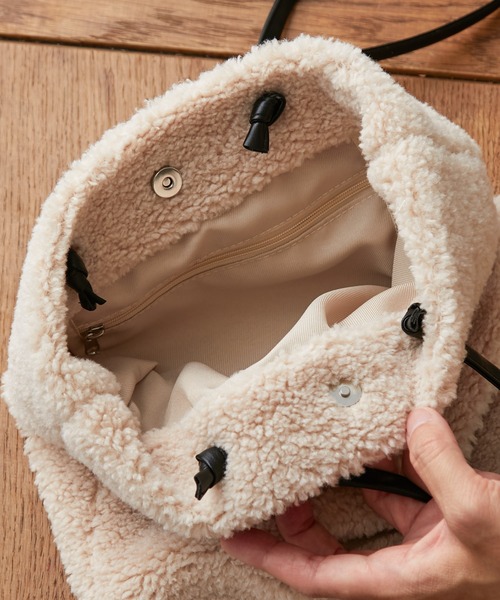 Actually(アクチュアリー)の「BOA TOTE ボアトートバッグ(トートバッグ・レディース・グリーン/グレー/アイボリー・フリー)」の5枚目の写真