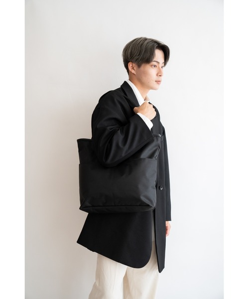 DEVICE+（デバイスプラス）の「DEVICE+ フロントポケット ナイロン トートバッグ 軽量 軽い 通勤（トートバッグ・メンズ・ブラック・FREE）」の12枚目の写真