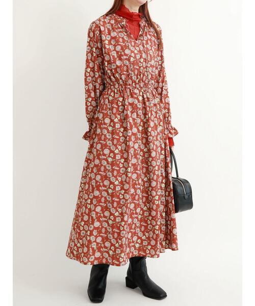 Te chichi TERRASSE(テチチテラス)の「シアータートルメロートップス(Tシャツ/カットソー・レディース・ブラック/レッド/オフホワイト/ブルー・フリ-)」の6枚目の写真