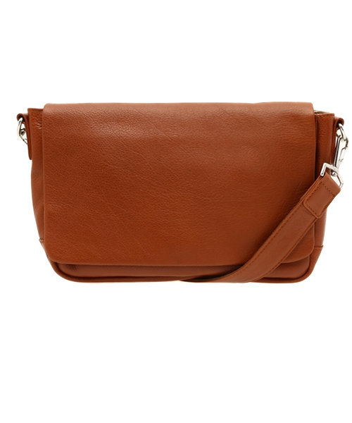 SHIPS（シップス）の「SCO: レザー ショルダーバッグ（ショルダーバッグ・メンズ・ブラック/キャメル/ブラウン・ONE SIZE）」の16枚目の写真