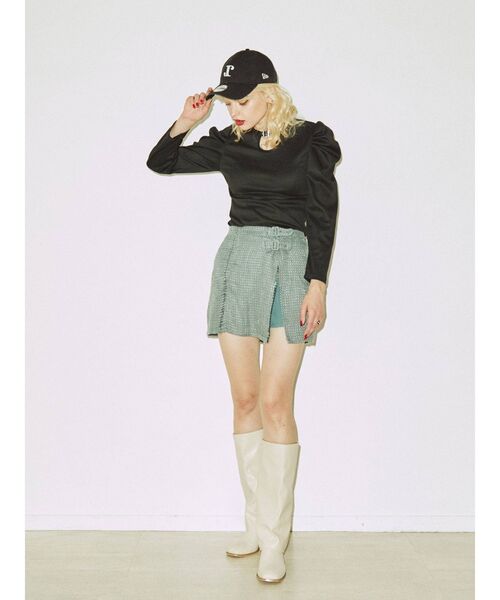 jouetie（ジュエティ）の「ロングスリーブパイピングパワショルテレコトップス（Tシャツ/カットソー・レディース・オフホワイト/ブルー/ブラック/ピンク・MEDIUM）」の9枚目の写真