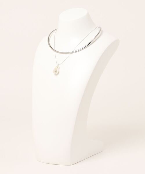 Port(ポート)の「ドロップ パール シャープ ライン ネックカフ / チョーカー(ネックレス・レディース・ゴールド/シルバー・FREE)」の8枚目の写真