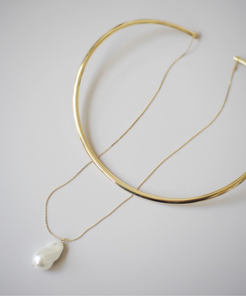 Port(ポート)の「ドロップ パール シャープ ライン ネックカフ / チョーカー(ネックレス・レディース・ゴールド/シルバー・FREE)」の7枚目の写真
