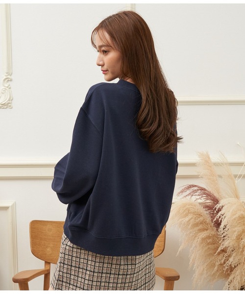 CHILLE（チル）の「sygneロゴスウェットプルオーバー（スウェット・レディース・アイボリー/グリーン/ネイビー/ピンク・FREE）」の11枚目の写真