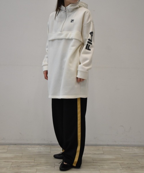 FILA(フィラ)の「<FILA/フィラ>裏起毛アノラックプルオーバー(パーカー・レディース・ブラック/アイボリー・L/LL/M)」の11枚目の写真