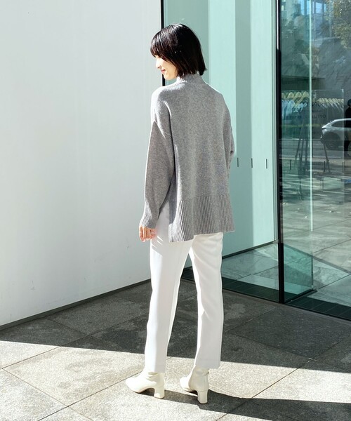 OPAQUE.CLIP（オペークドットクリップ）の「◆ダブルクロスストレッチ シガレットパンツ（その他パンツ・レディース・ブラック/オフホワイト/ブルー/ライトグレー系7/ベージュ系7/ライトオレンジ系1・34/36/38/40/42）」の22枚目の写真