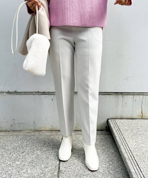 OPAQUE.CLIP（オペークドットクリップ）の「◆ダブルクロスストレッチ シガレットパンツ（その他パンツ・レディース・ブラック/オフホワイト/ブルー/ライトグレー系7/ベージュ系7/ライトオレンジ系1・34/36/38/40/42）」の20枚目の写真