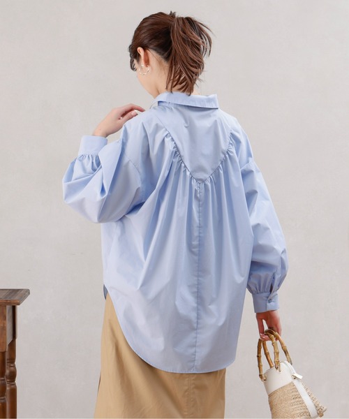 Chez toi(シェトワ)の「BACKギャザースキッパーシャツ(シャツ/ブラウス・レディース・ホワイト/オフホワイト/サックスブルー/ピンク・FREE)」の3枚目の写真